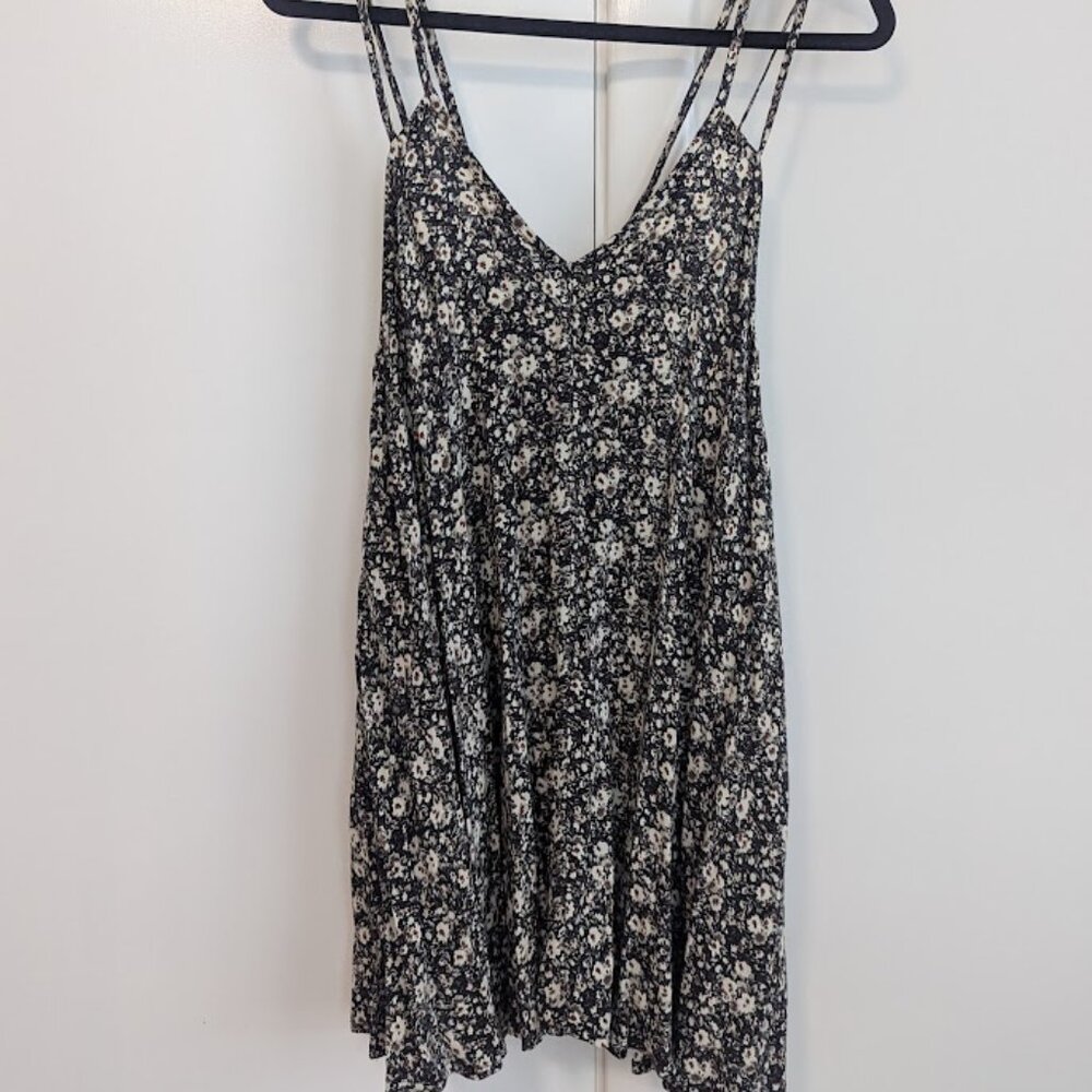 Brandy Melville Brown Floral Mini Dress – One Size 🌿✨